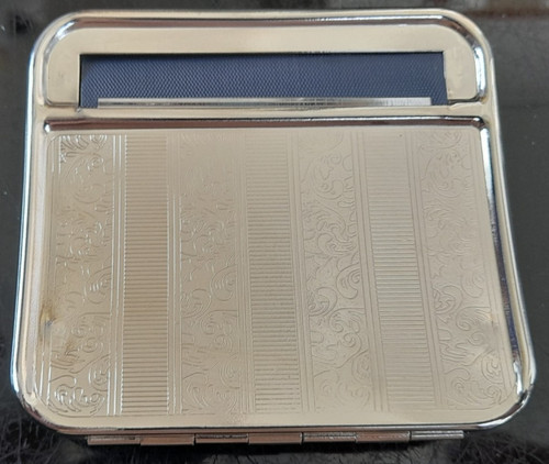 New cigarette tobacco rolling - cigarette,